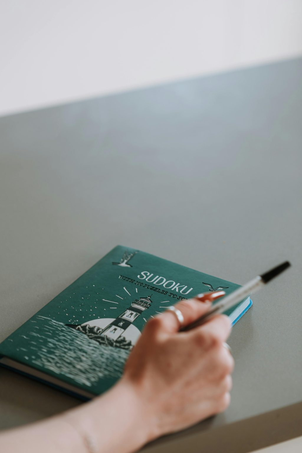 Unlock Sudoku Success: Top Solvers & Easy Strategies for New Players